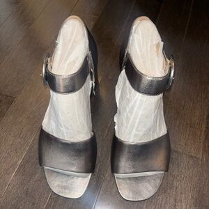 Vionic Black Leather Ankle Strap Heels